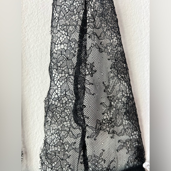 Victoria’s Secret Bra/Garter Lingerie piece RARE! - Picture 3 of 5